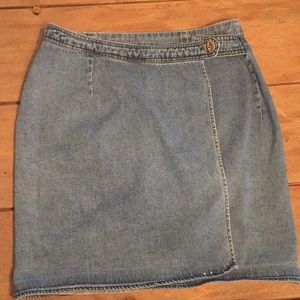 Ann TAYLOR denim wrap skirt, size 10